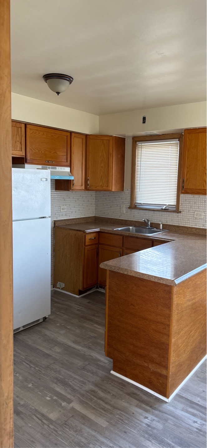 10124 South Pulaski Road - 3S